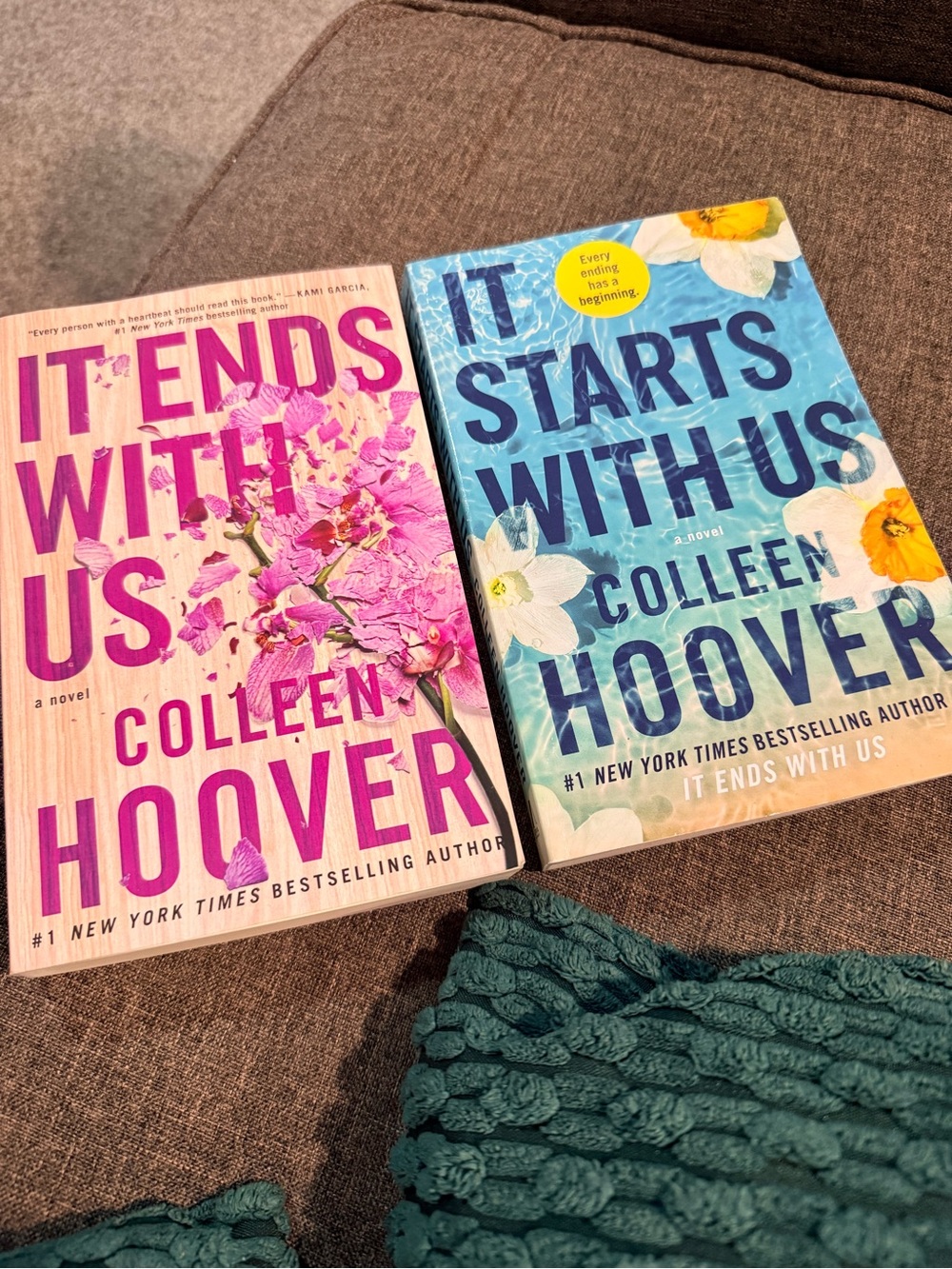 Colleen Hoover It Ends With Us & It Starts With Us 2 Book Set